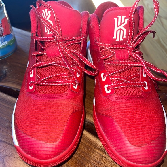 Size 5youth - Nike Kyrie Flytrap University Red - Picture 3 of 7